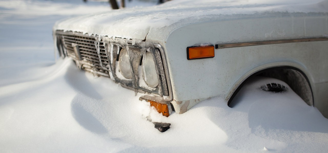 = Oldtimer Stellplatz: Feuchtigkeit und Kälte im Winter schaden dem Oldtimer. Deshalb ist der richtige Stellplatz wichtig.